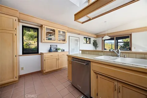 $1,769,000 | 957 Skyline Drive, San Luis Obispo, CA 93405