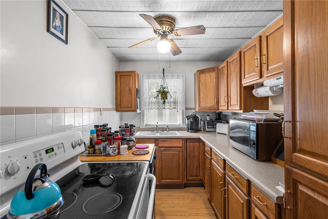 43 Virginia Avenue Woonsocket, RI 02895 - Photo 9 of 22