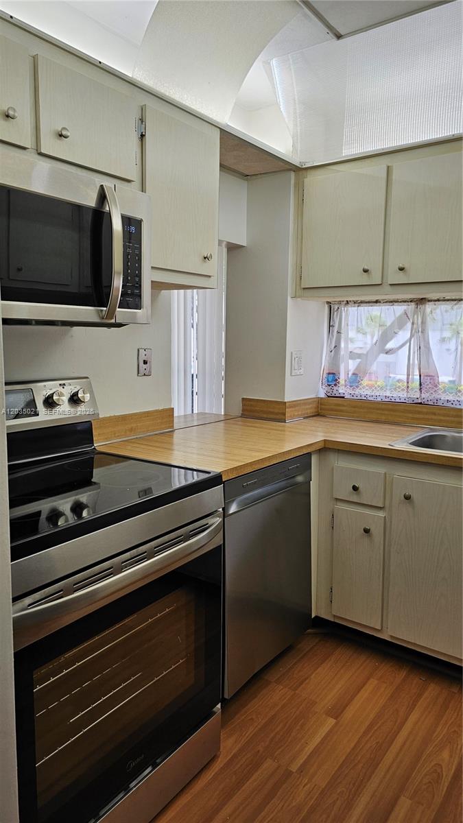16909 North Bay Road, Unit 217 Sunny Isles Beach, FL 33160 - Photo 9 of 21