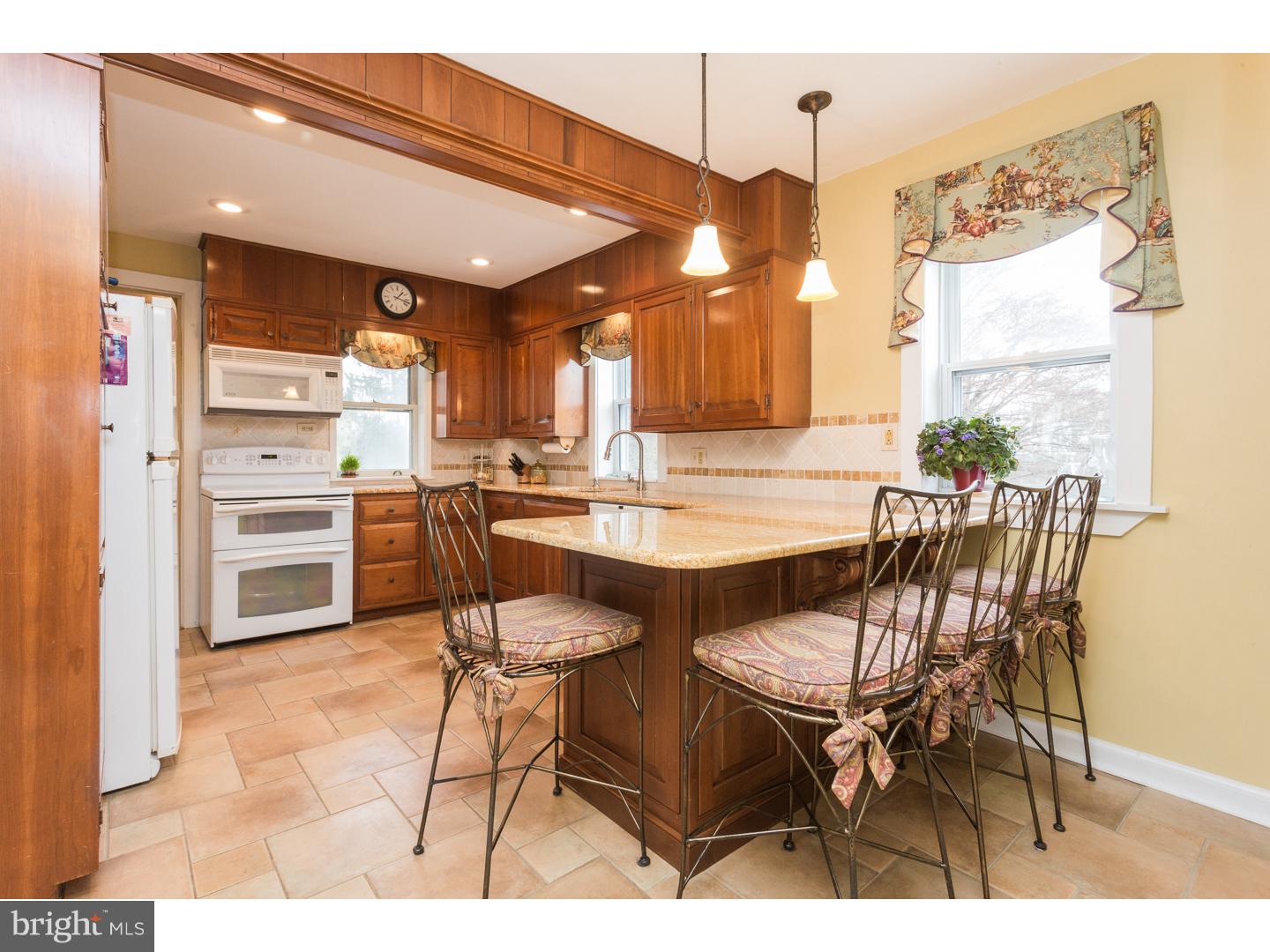 16 Ridge Road West Chester, PA 19382 - Photo 4 of 25 Kitchen