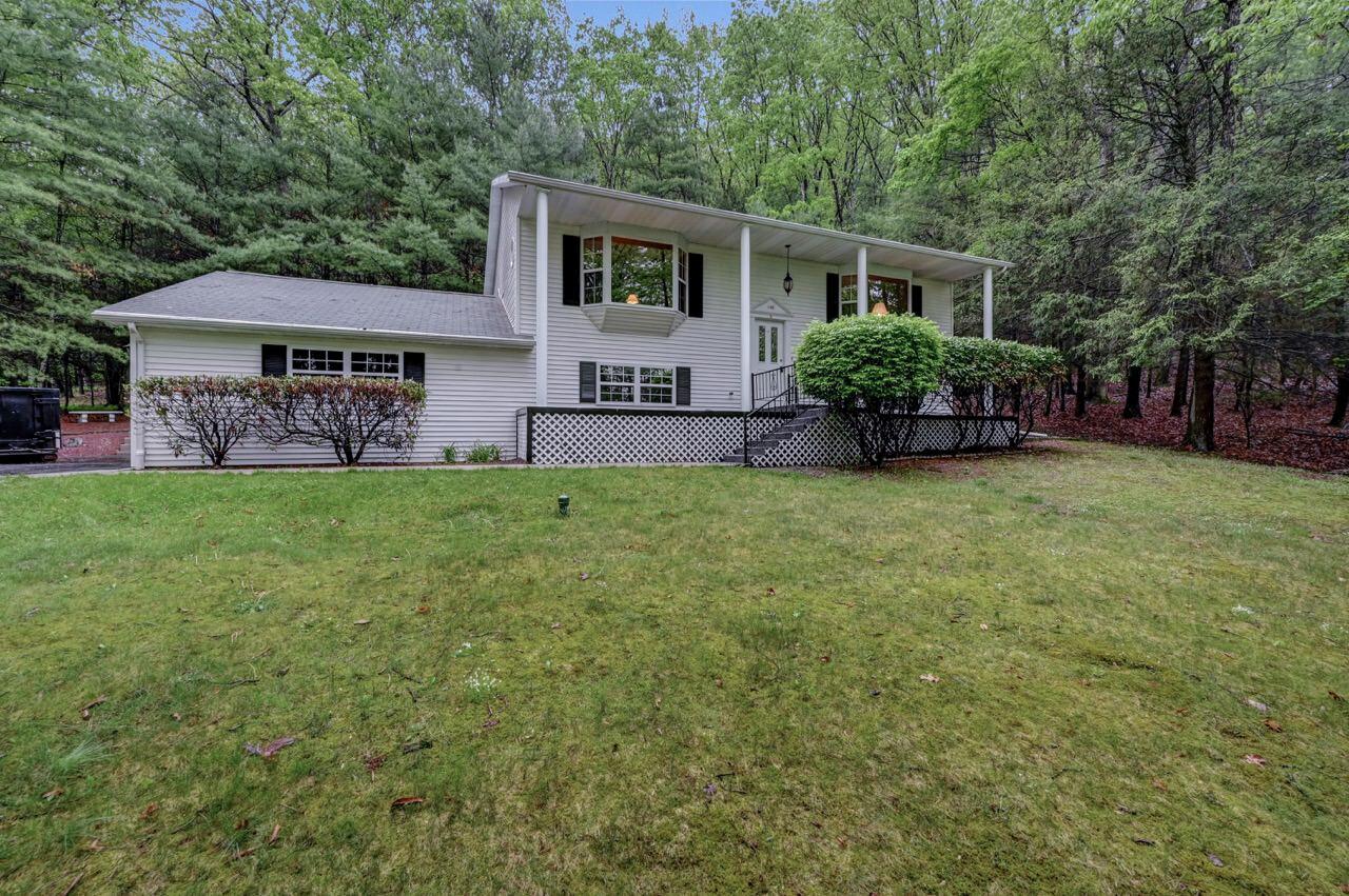 148 Potato Path Road Kunkletown, PA 18058 - Photo 4 of 54 Stately Front View