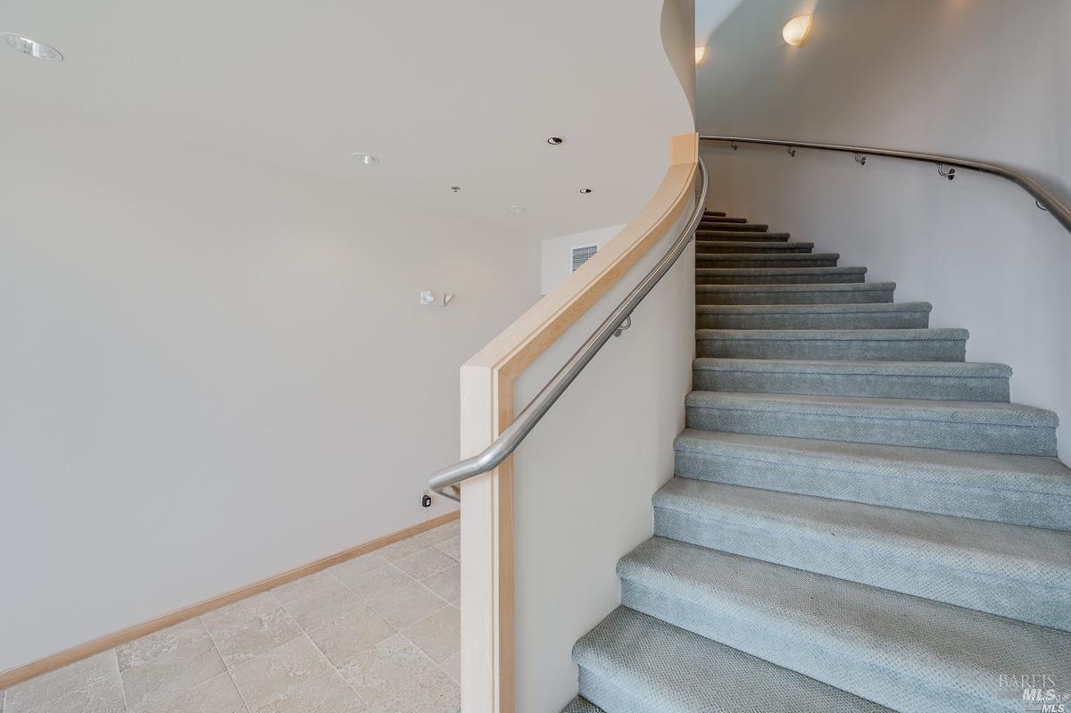 599 Bridgeway Sausalito, CA 94965 - Photo 12 of 37