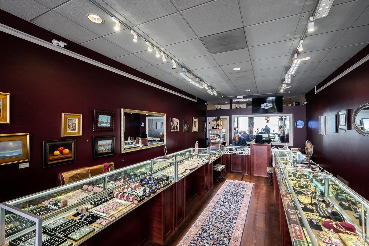 599 Bridgeway Sausalito, CA 94965 - Photo 9 of 37 a large hall with lots of counter space