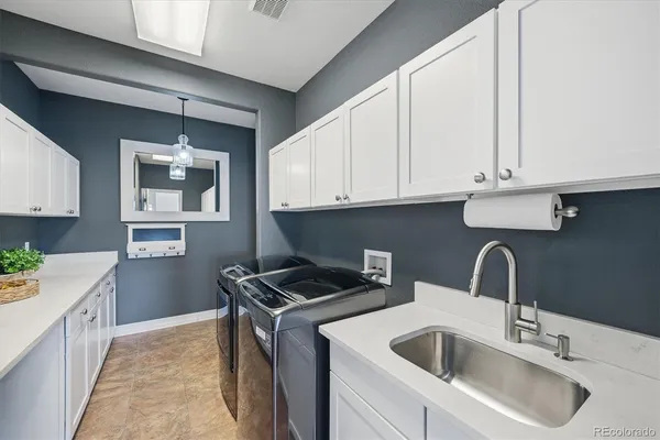$1,200,000 | 3813 Sky Hawk Court, Castle Rock, CO 80109