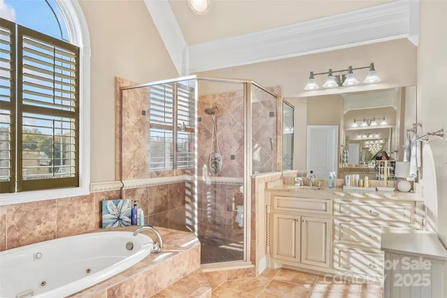 $999,000 | 5836 Bakers Point, Hickory, NC 28602