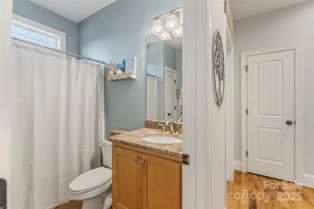 $999,000 | 5836 Bakers Point, Hickory, NC 28602