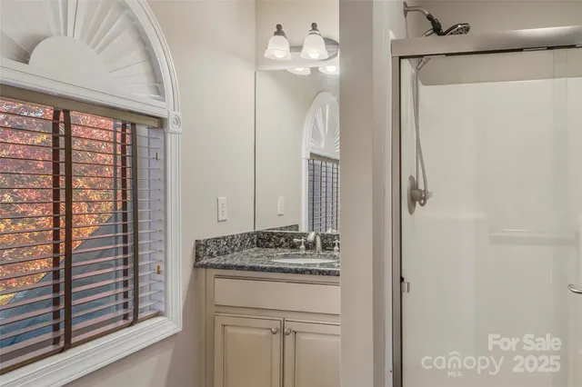 $999,000 | 5836 Bakers Point, Hickory, NC 28602