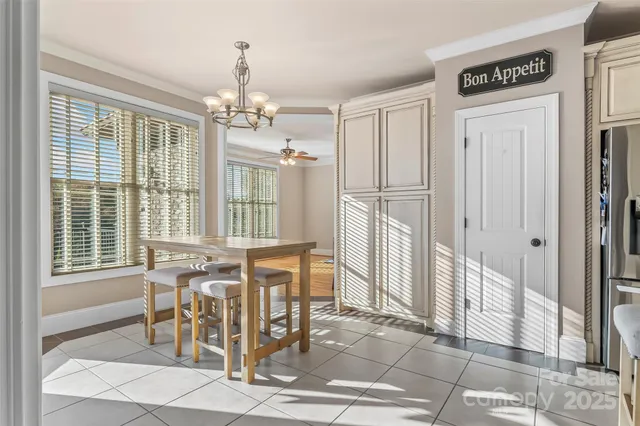 $999,000 | 5836 Bakers Point, Hickory, NC 28602