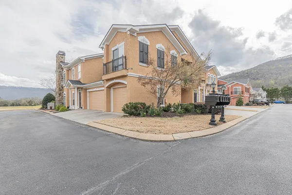 $259,900 | 905 Renaissance Court, Chattanooga, TN 37419