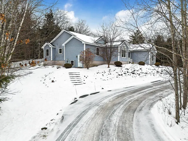 $565,000 | 1 South Ridge Drive, Winslow, ME 04901