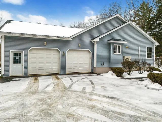 $565,000 | 1 South Ridge Drive, Winslow, ME 04901