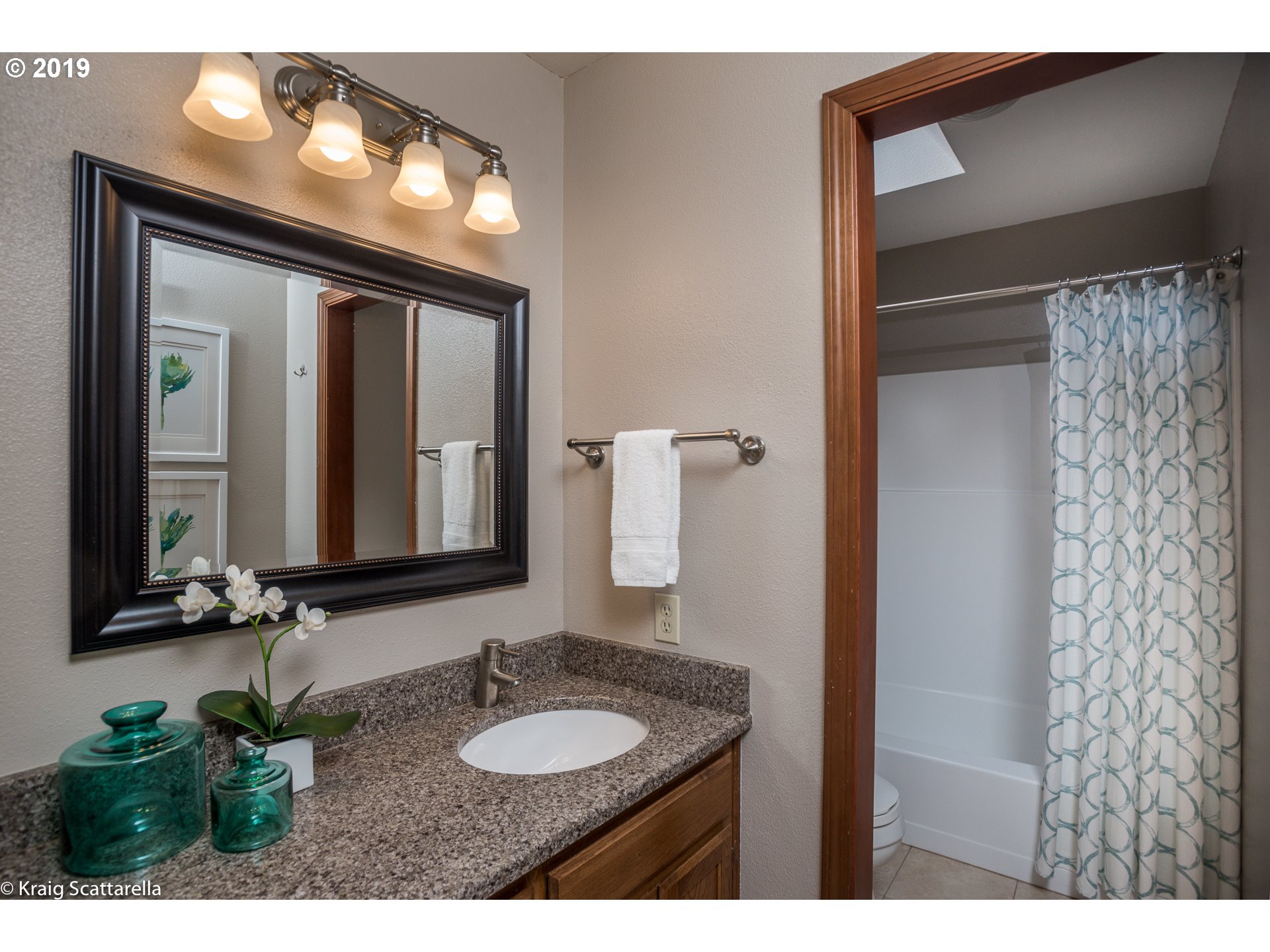 13675 Southwest Weir Road Beaverton, OR 97008 - Photo 17 of 26 Gallery Image 17