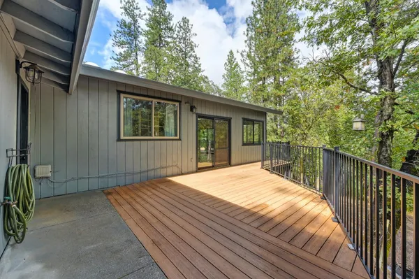 $600,000 | 950 Pine Hill Road, Colfax, CA 95713