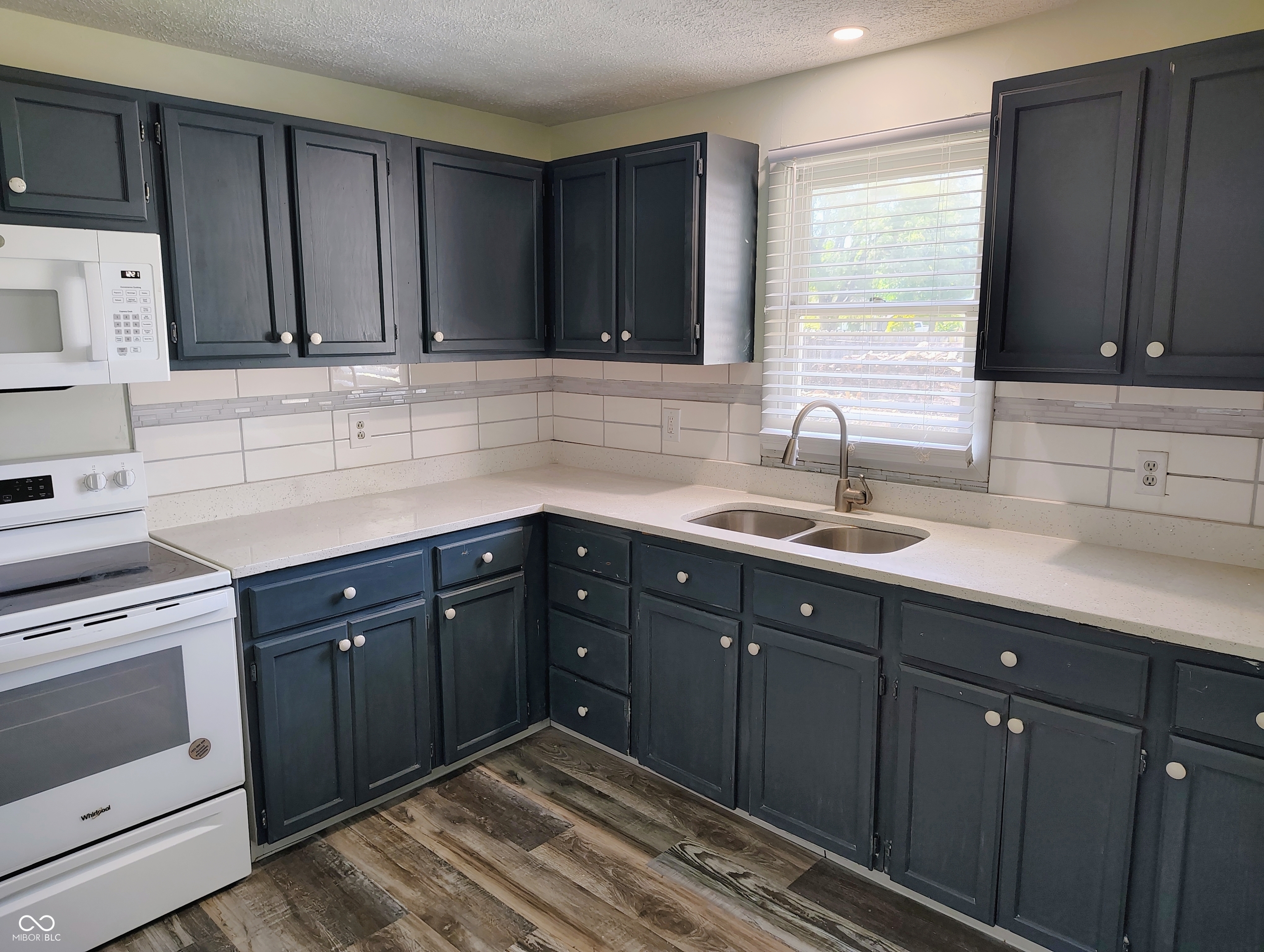 3330 South Mooresville Road Indianapolis, IN 46221 - Photo 5 of 21