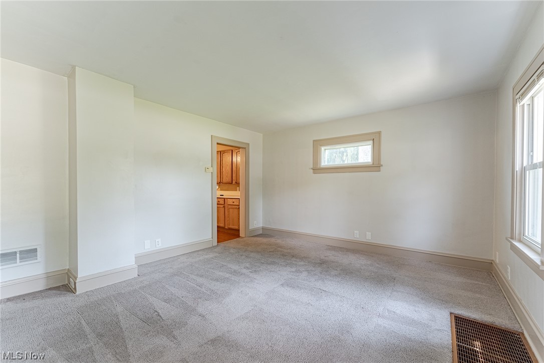 14715 Granger Road Maple Heights, OH 44137 - Photo 5 of 24 Gallery Image 5