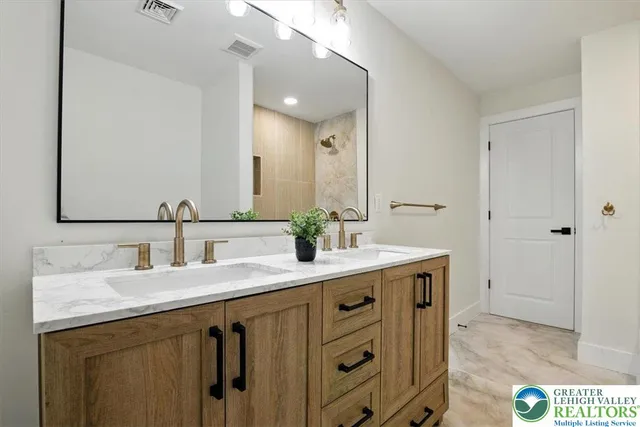 $420,000 | 1941 Leithsville Road, Hellertown, PA 18055