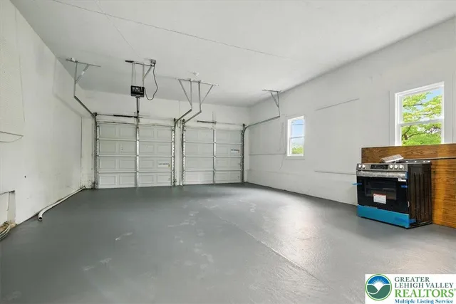 $420,000 | 1941 Leithsville Road, Hellertown, PA 18055