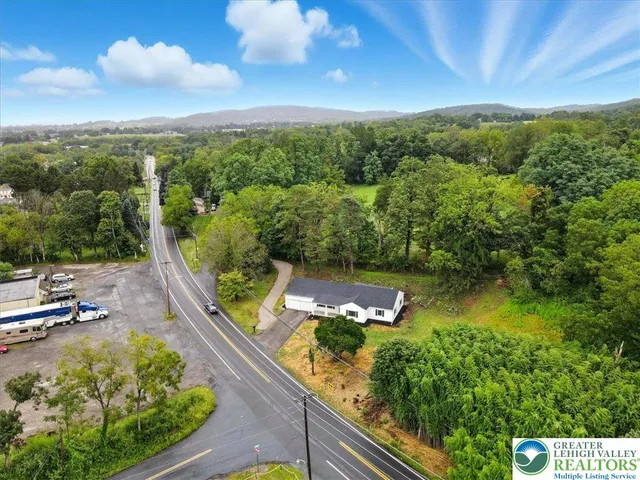 $420,000 | 1941 Leithsville Road, Hellertown, PA 18055