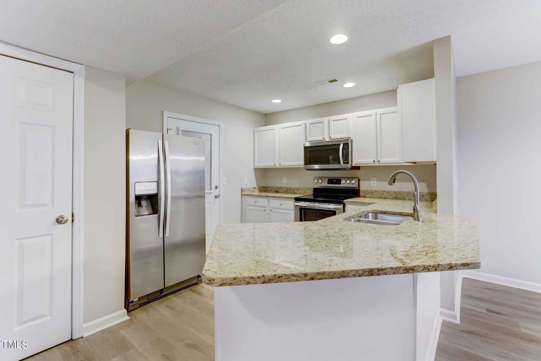6206 Forest Ridge Drive Durham, NC 27713 - Photo 4 of 13 11-web-or-mls-Forest Ridge Dr-011
