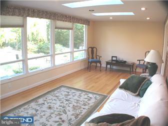 513 Georgian Road Glenside, PA 19038 - Photo 8 of 12 Gallery Image 8