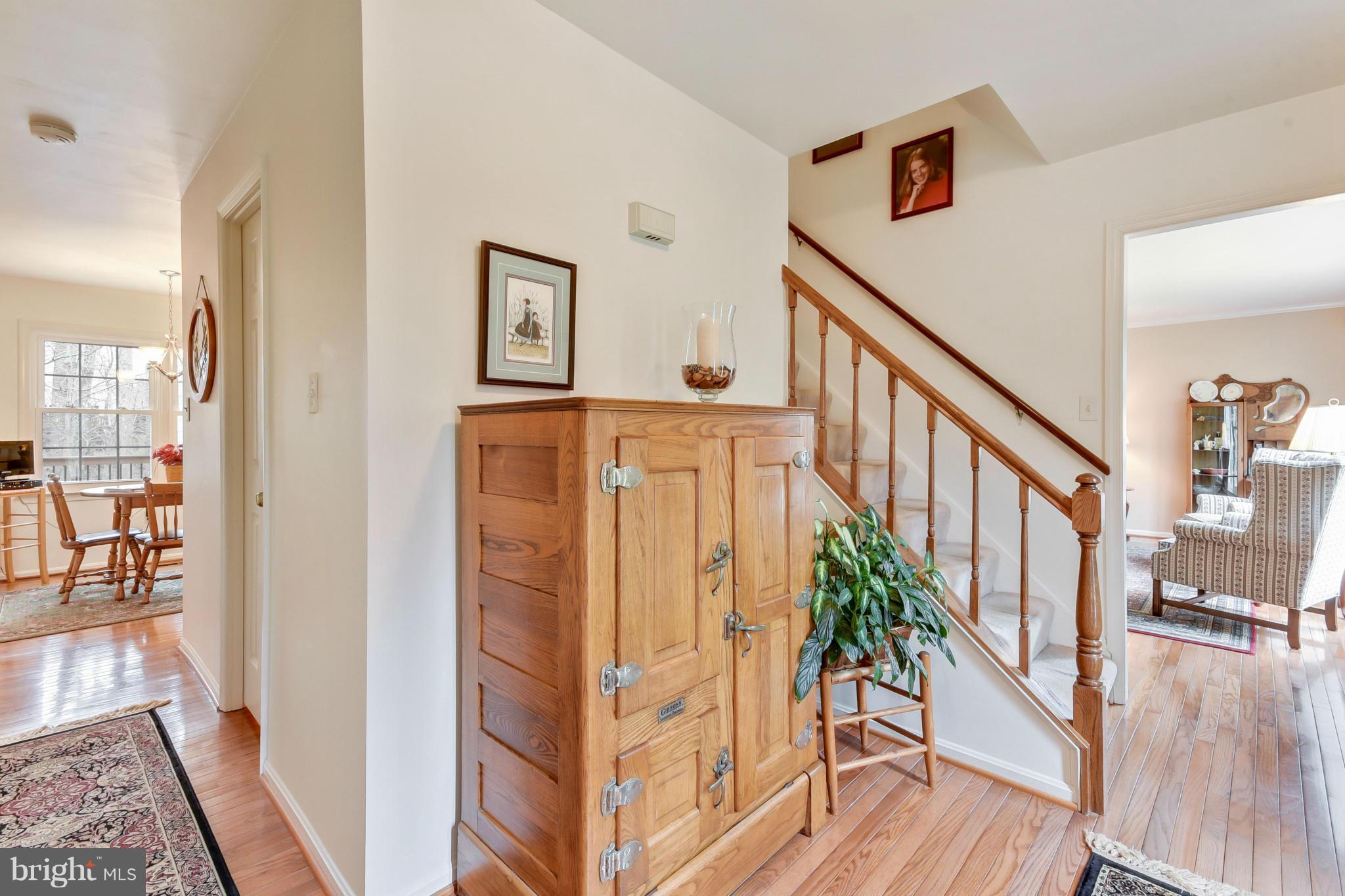 8135 Viola Street Springfield, VA 22152 - Photo 2 of 30 Open Foyer