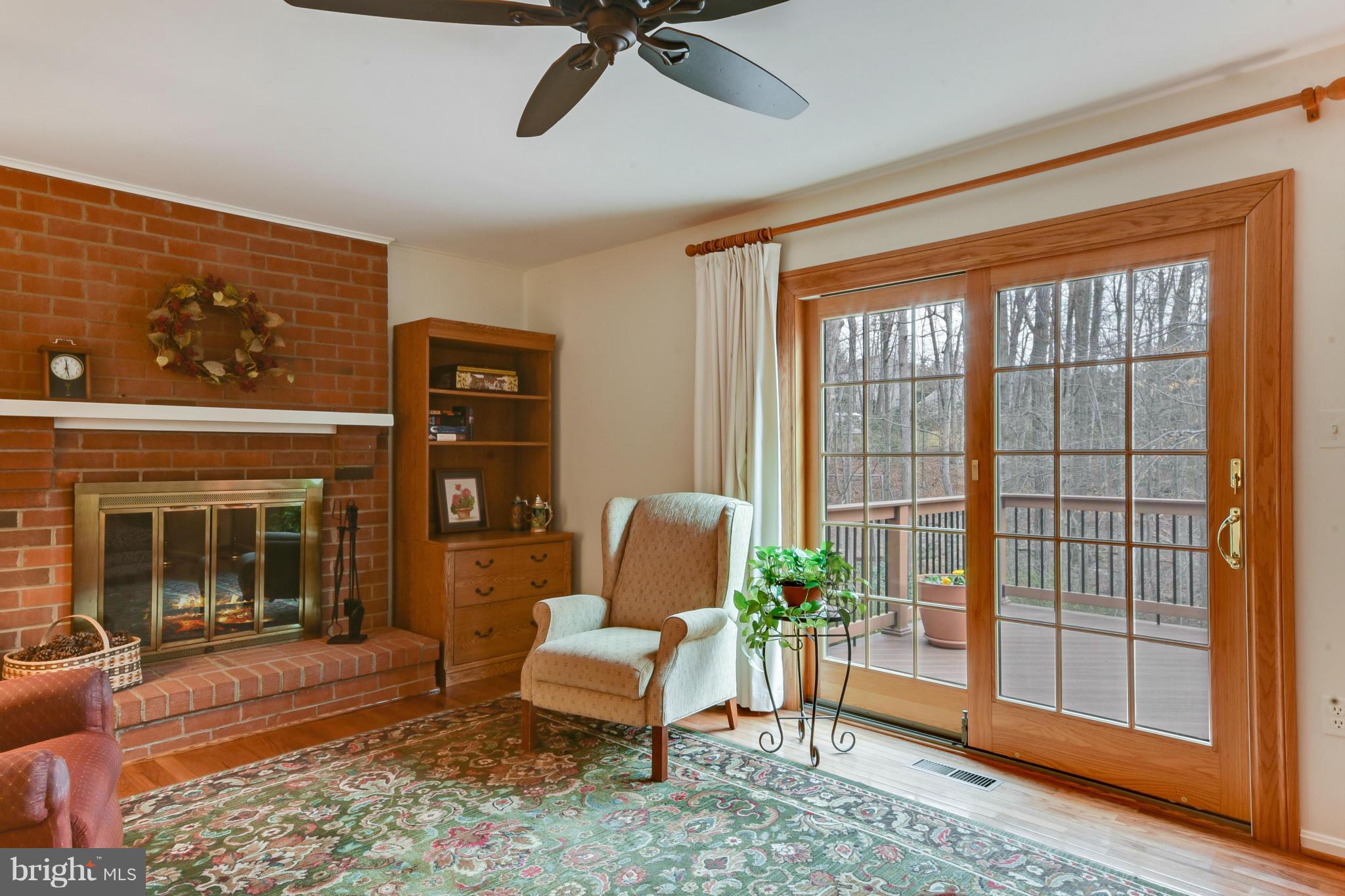 8135 Viola Street Springfield, VA 22152 - Photo 9 of 30 Gorgeous sliding doors leading to back deck