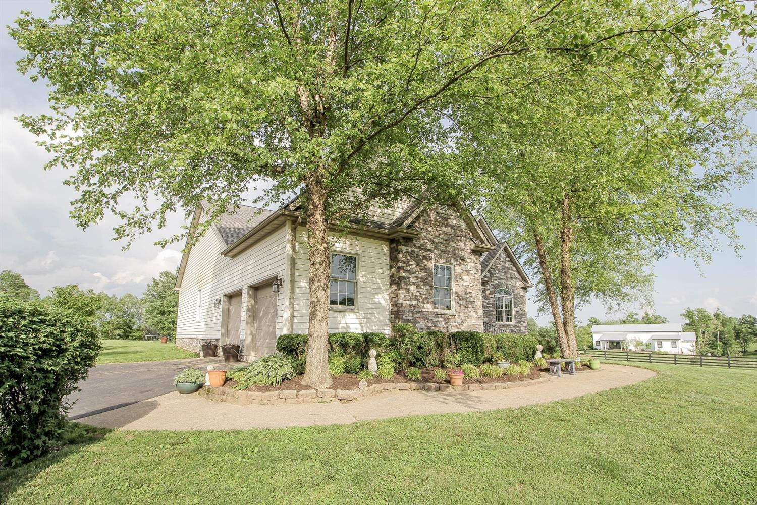 1234 Cynthiana Road Paris, KY 40361 - Photo 10 of 65 Listing Photo