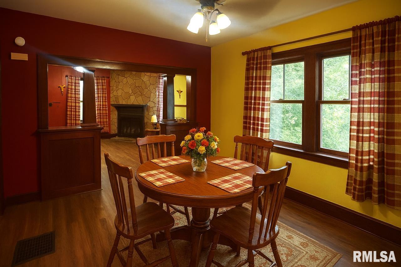 2228 South 14th Street Springfield, IL 62703 - Photo 6 of 37