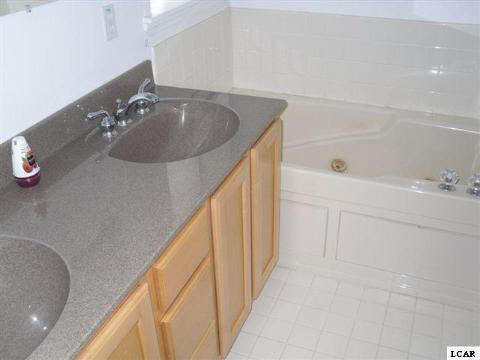 4975 Kalmbach Road Chelsea, MI 48118 - Photo 9 of 10 1020032-8.JPG