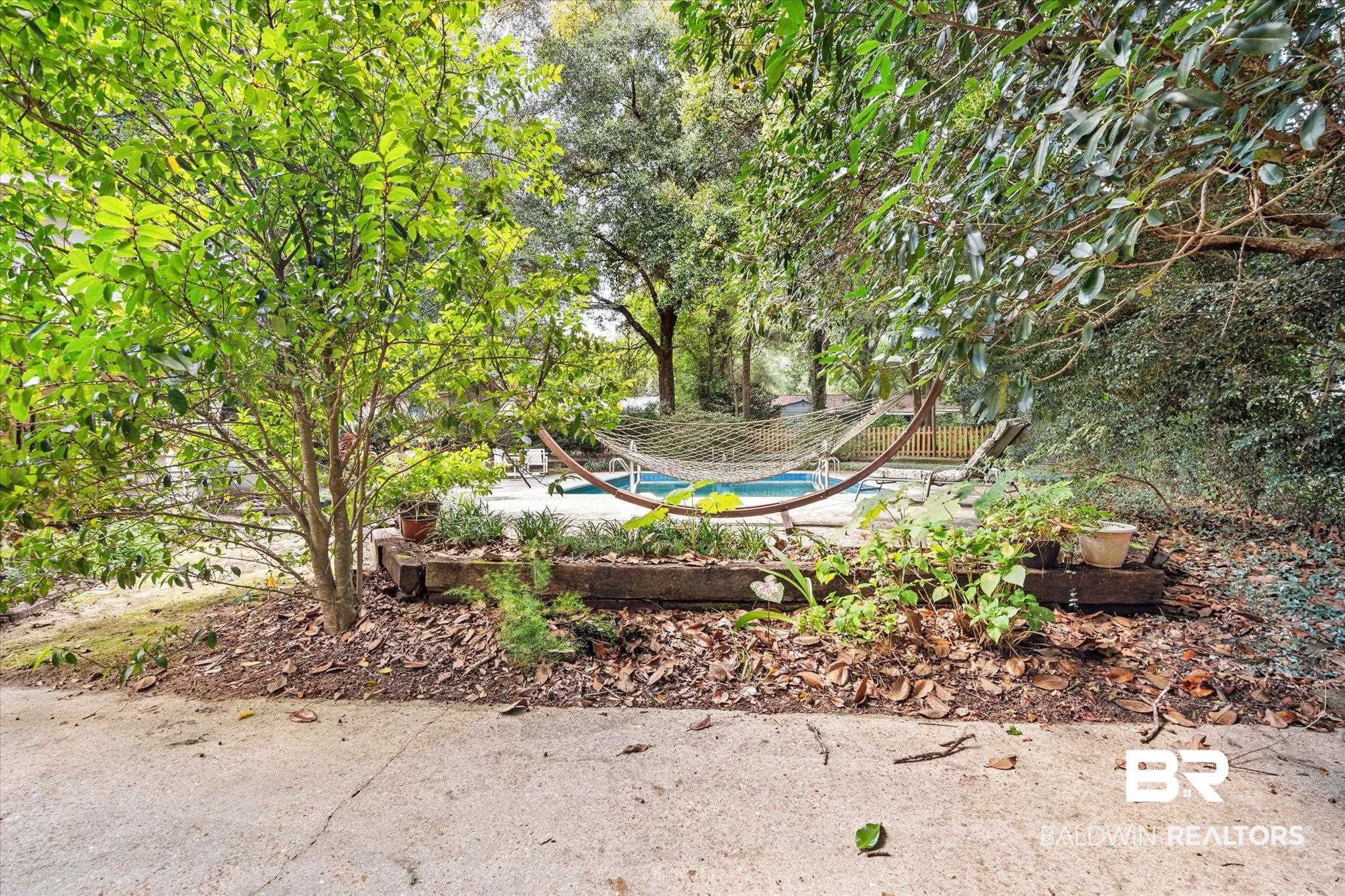 5608 Judson Circle Mobile, AL 36608 - Photo 19 of 20 View of yard