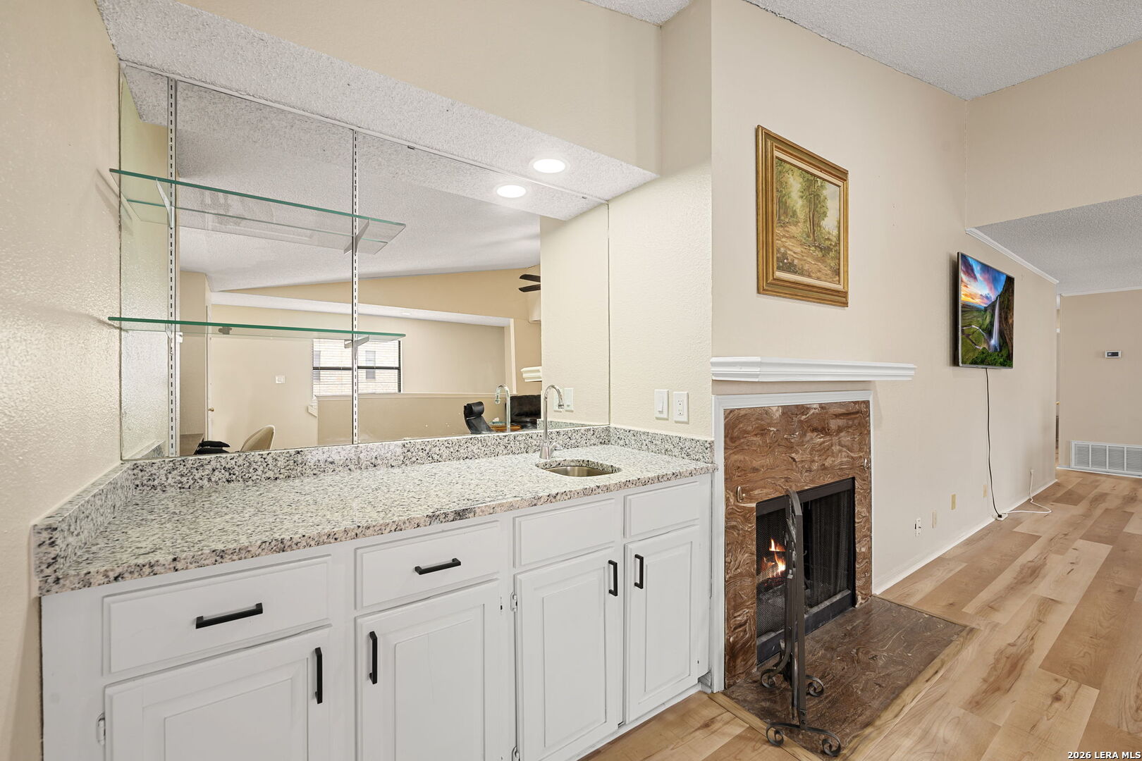 7738 Chambers Road, Unit 702 San Antonio, TX 78229 - Photo 5 of 33