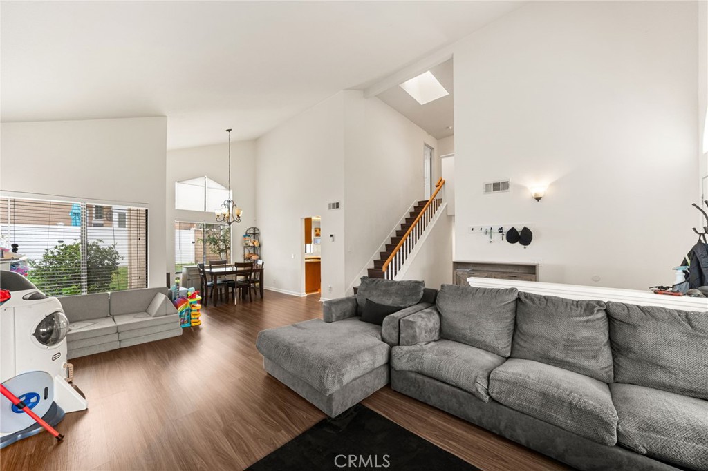 389 Conestoga Road San Dimas, CA 91773 - Photo 11 of 23 Gallery Image 11