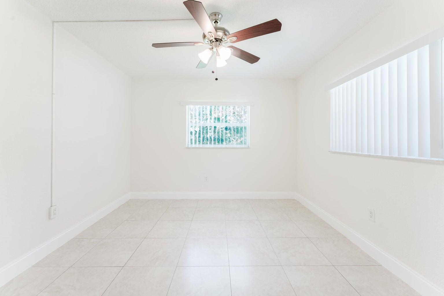 201 Southwest 7th Street, Unit 9 Boca Raton, FL 33432 - Photo 18 of 31 18