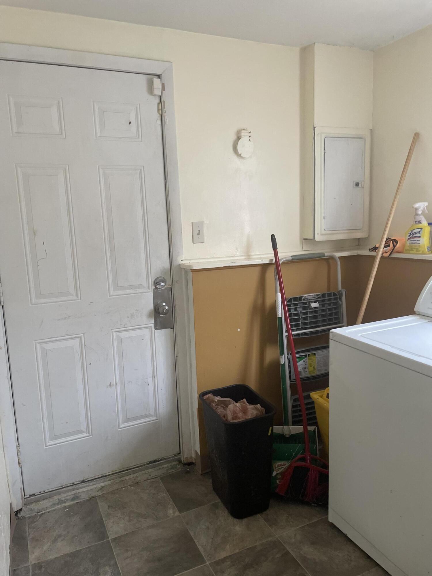 26136 Carlysle Street Inkster, MI 48141 - Photo 26 of 28 IMG_5574