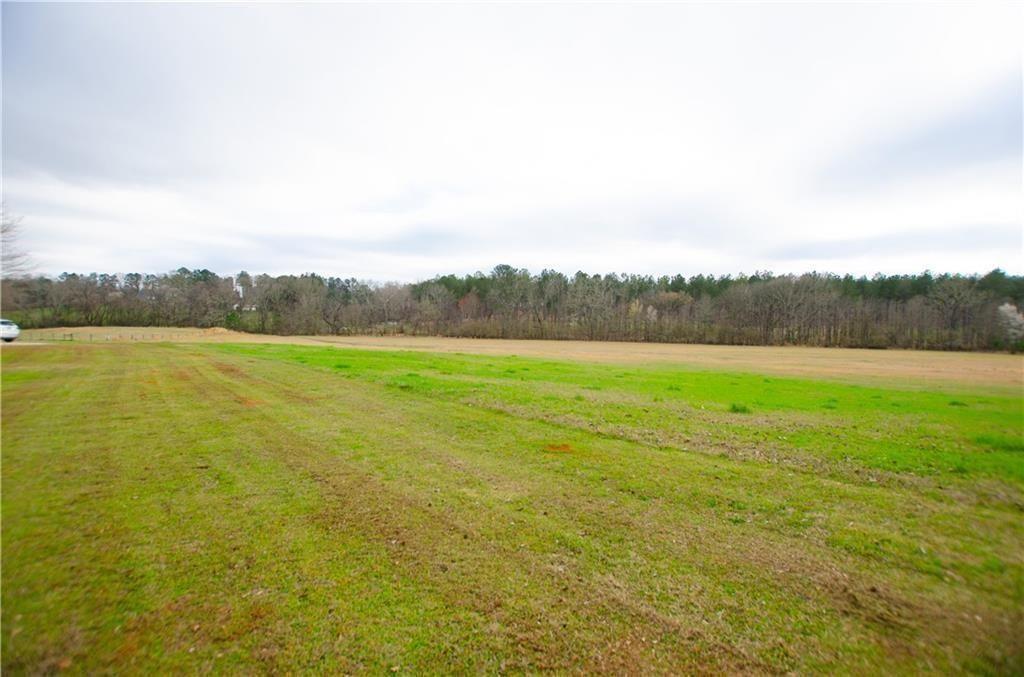 1331 Barrows Grove Road Madison, GA 30650 - Photo 40 of 47 a view of a field with an ocean