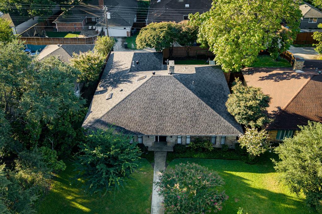 9552 Timberleaf Drive Dallas, TX 75243 - Photo 31 of 38 an aerial view of a house having yard and a patio