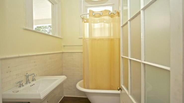 27 Smith Street, Unit A Charleston, SC 29401 - Photo 18 of 28 tempImage9rPY0j