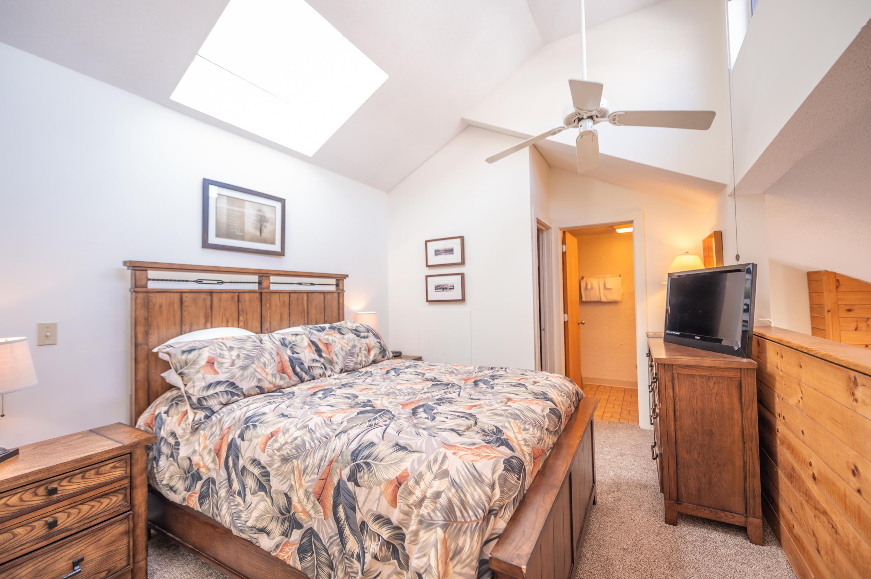339 K Handle Road, Unit ELMS K West Dover, VT 05356 - Photo 8 of 28 Gallery Image 8
