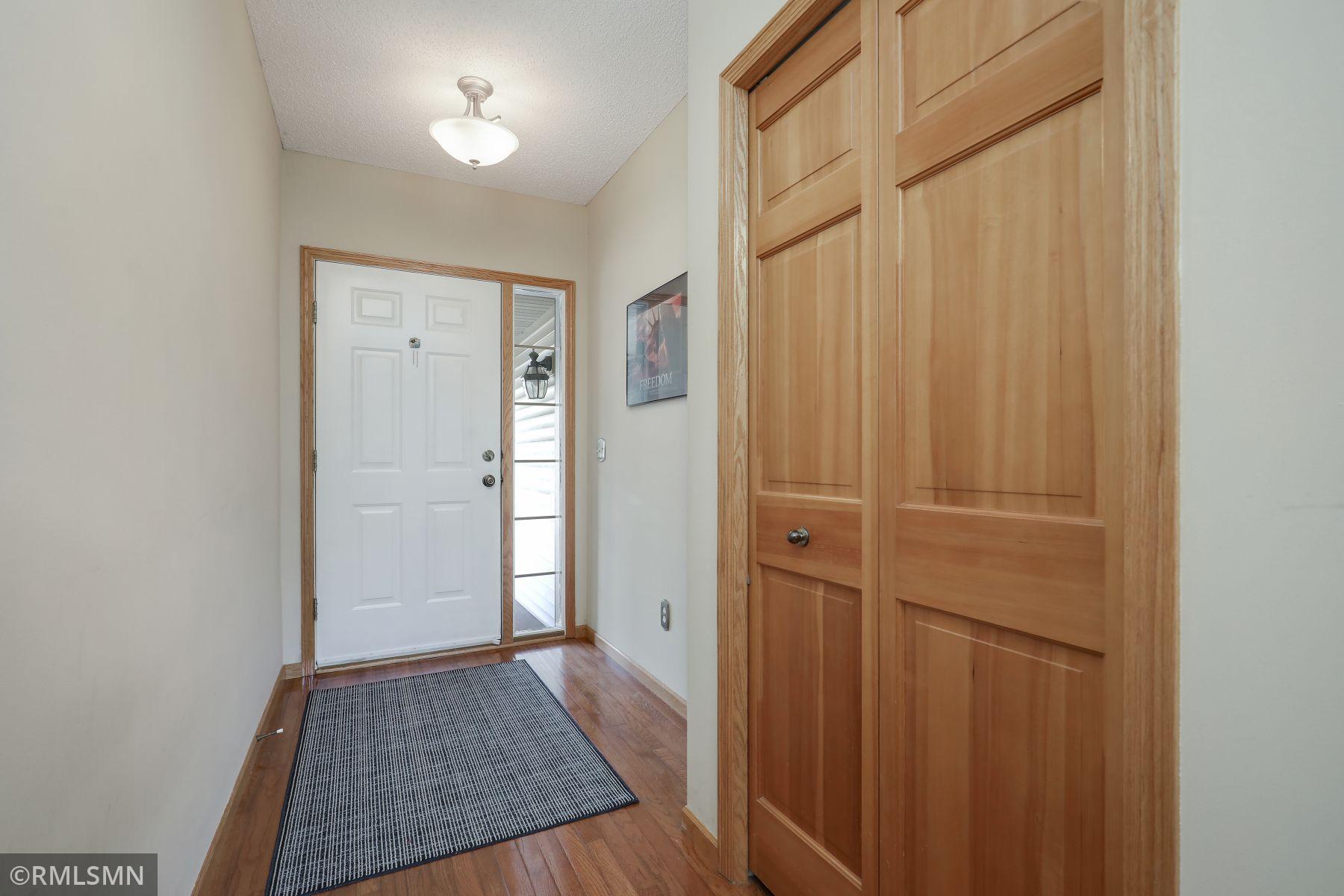 18902 Inlet Road Lakeville, MN 55044 - Photo 2 of 24 Gallery Image 2