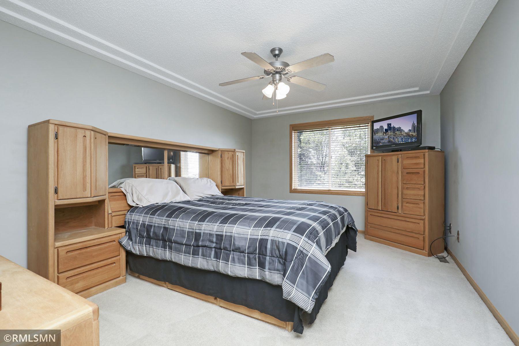 18902 Inlet Road Lakeville, MN 55044 - Photo 13 of 24 Gallery Image 13