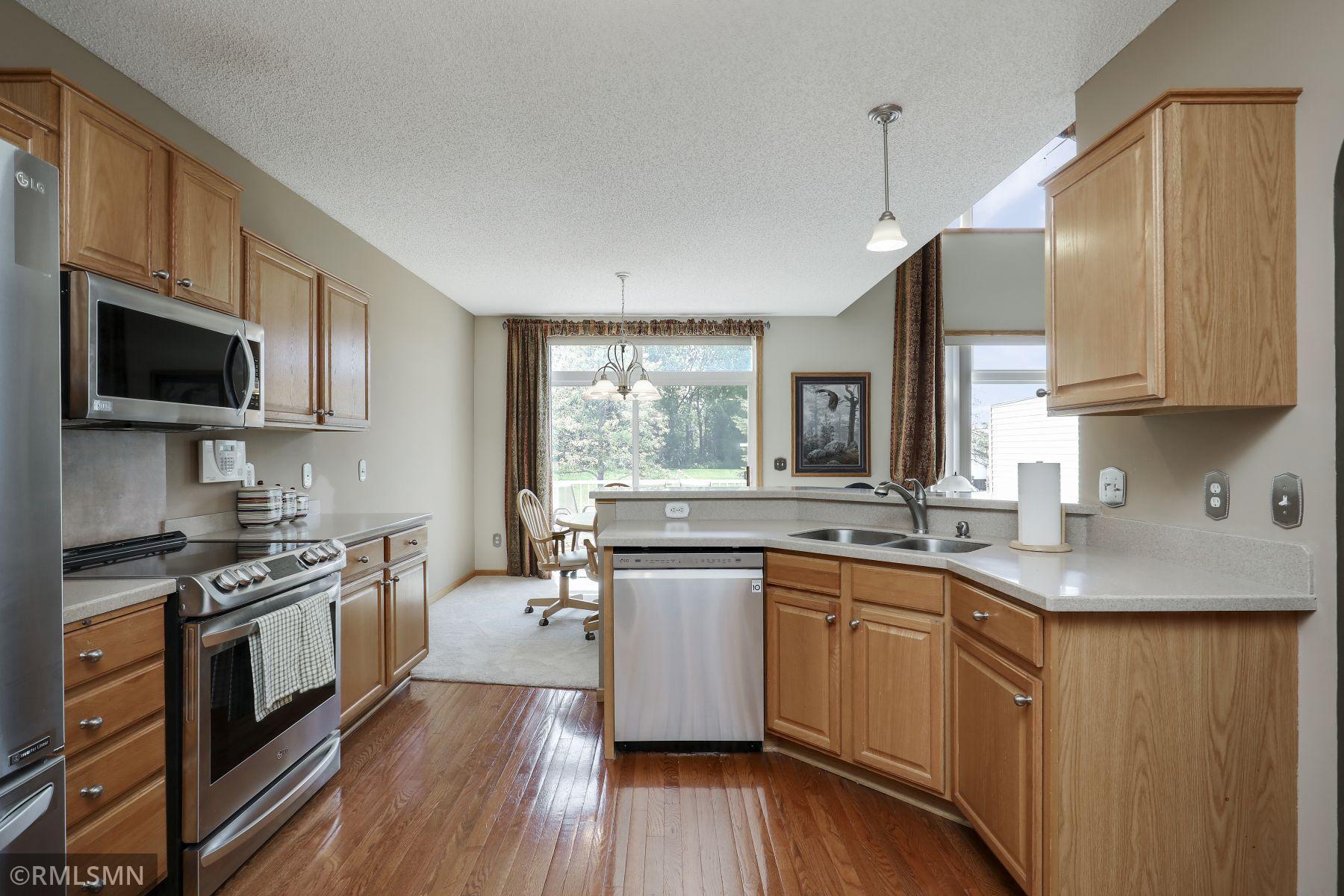 18902 Inlet Road Lakeville, MN 55044 - Photo 6 of 24 Gallery Image 6