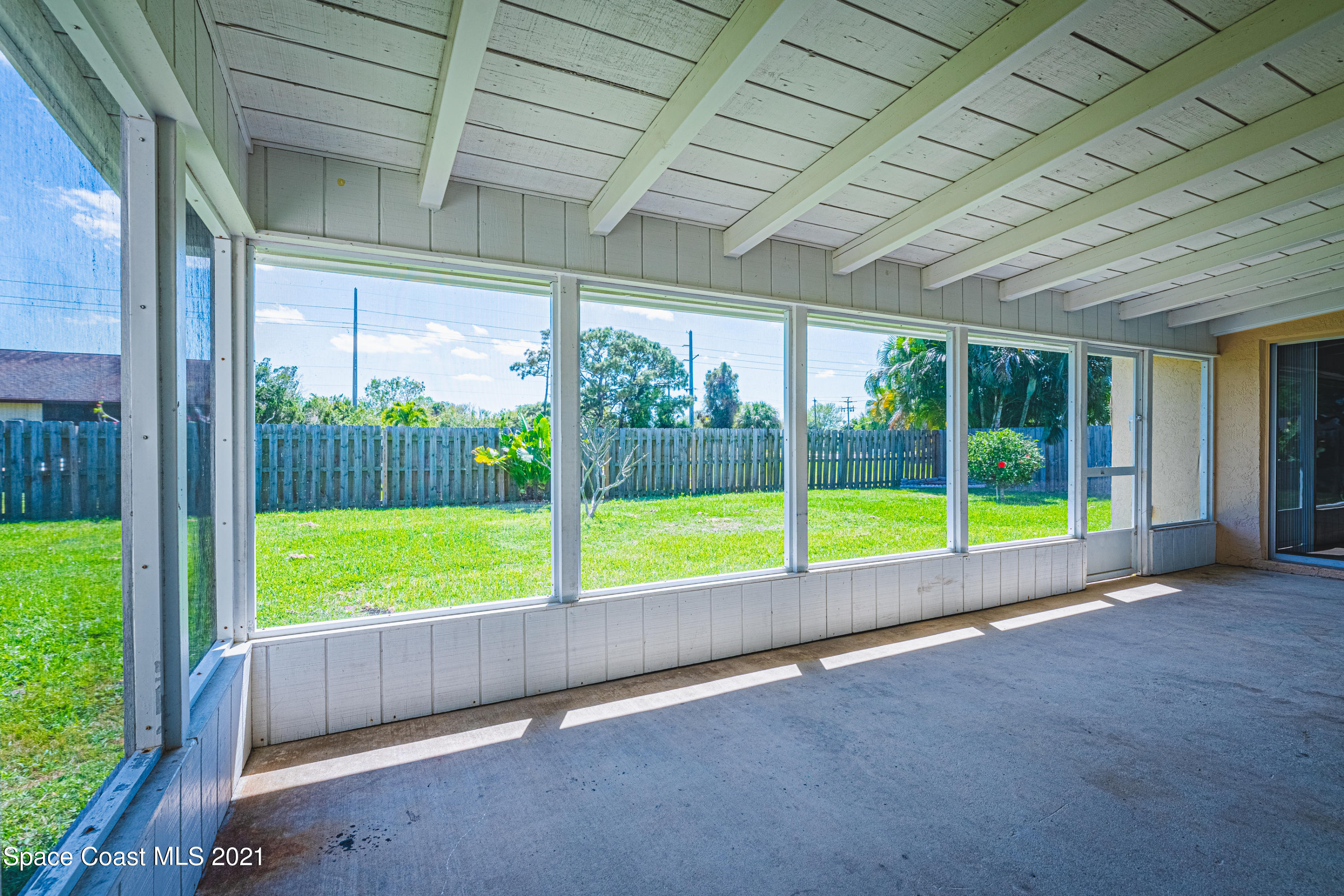 2021 Tallpine Road Melbourne, FL 32935 - Photo 33 of 44 Screened in patio