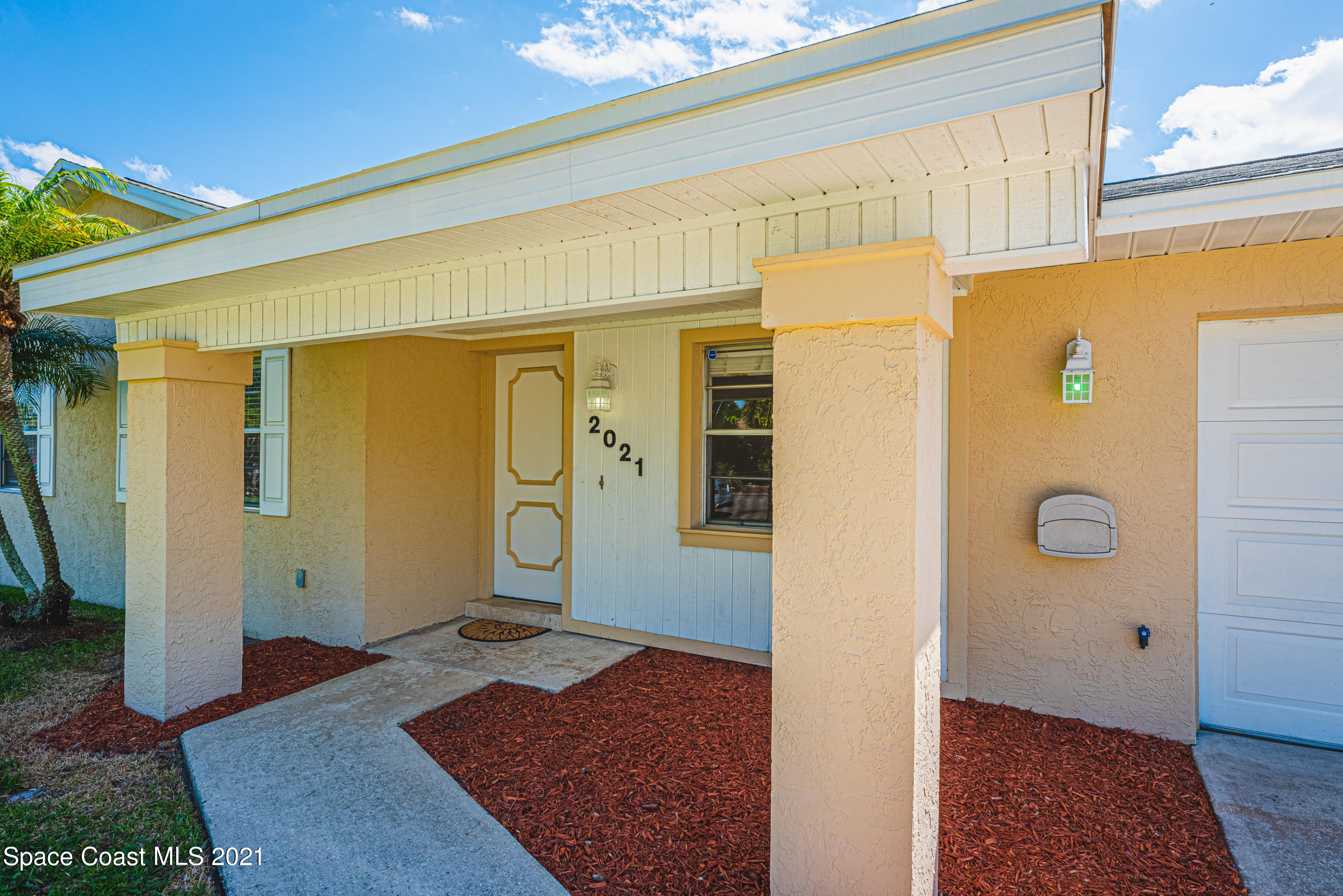 2021 Tallpine Road Melbourne, FL 32935 - Photo 40 of 44 JC7_2413-HDR