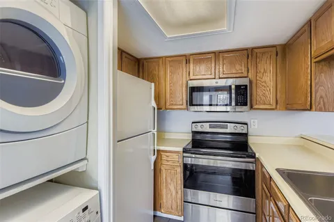 $295,000 | 8376 South Upham Way, Unit A305, Littleton, CO 80128