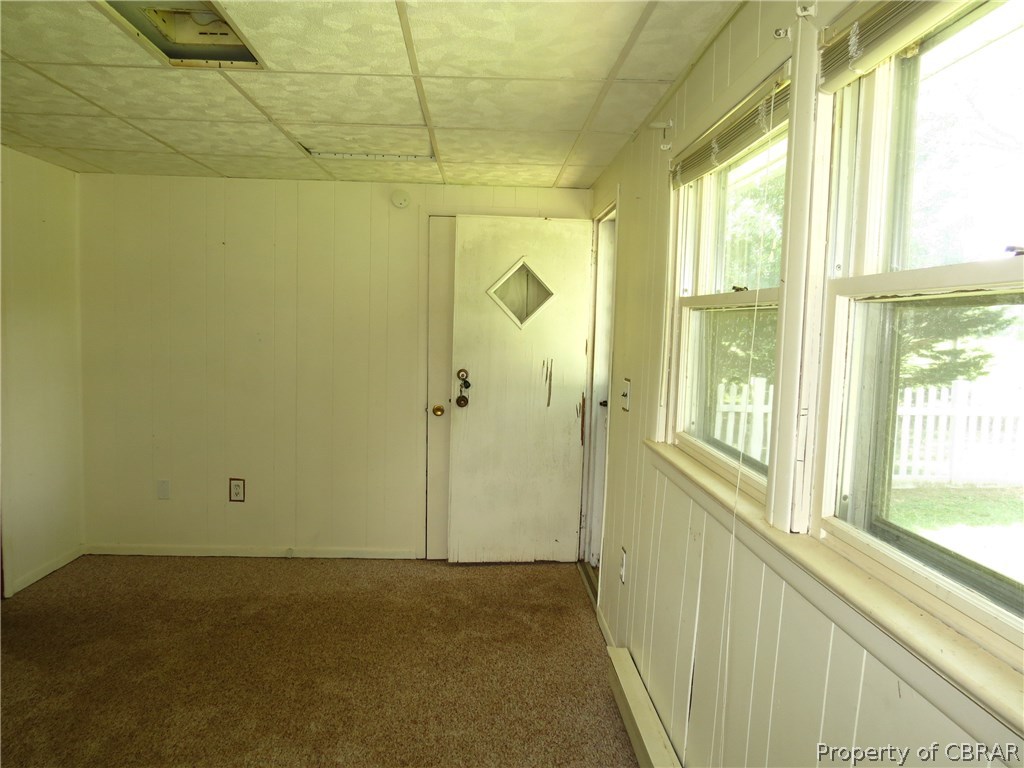 912 Carlton Road Wake, VA 23176 - Photo 12 of 21 Front Entrance with Views of the Fenced Front Yard - on the Sunny Side
