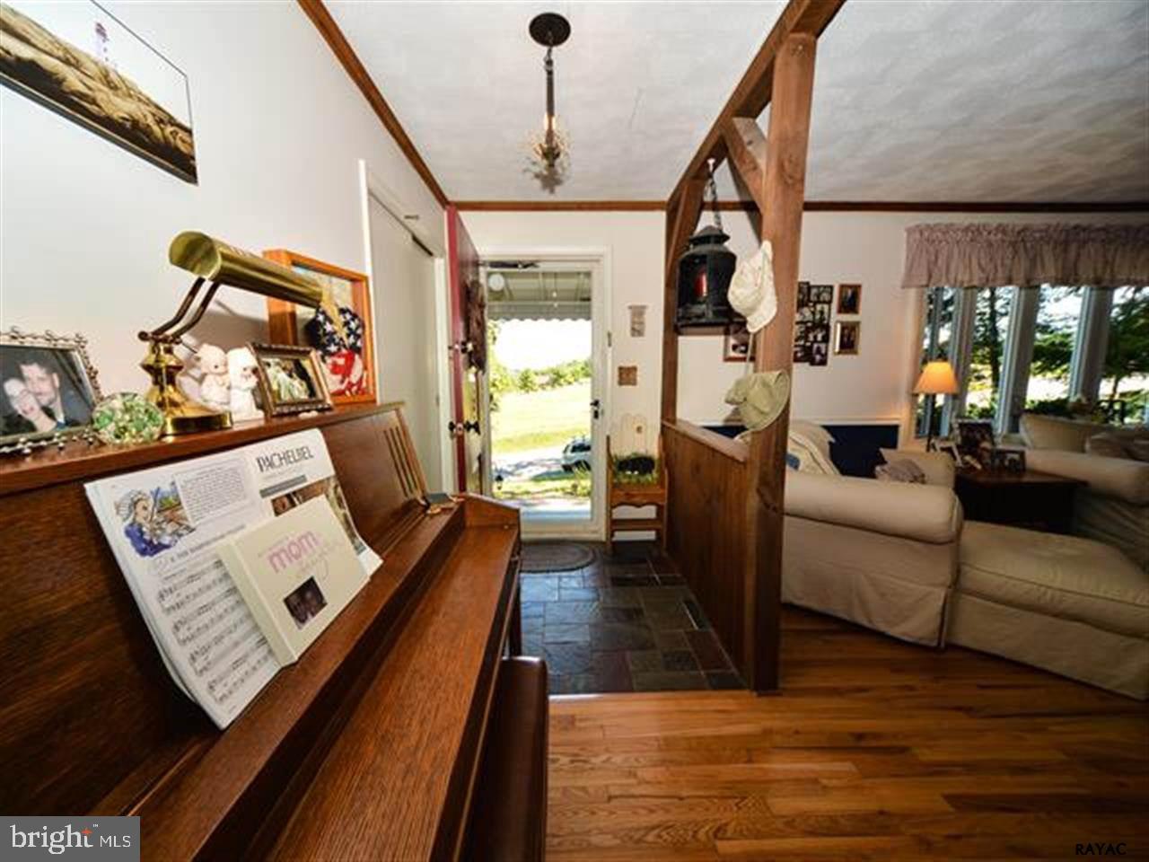 106 Reehling Road New Freedom, PA 17349 - Photo 2 of 24 Gallery Image 2