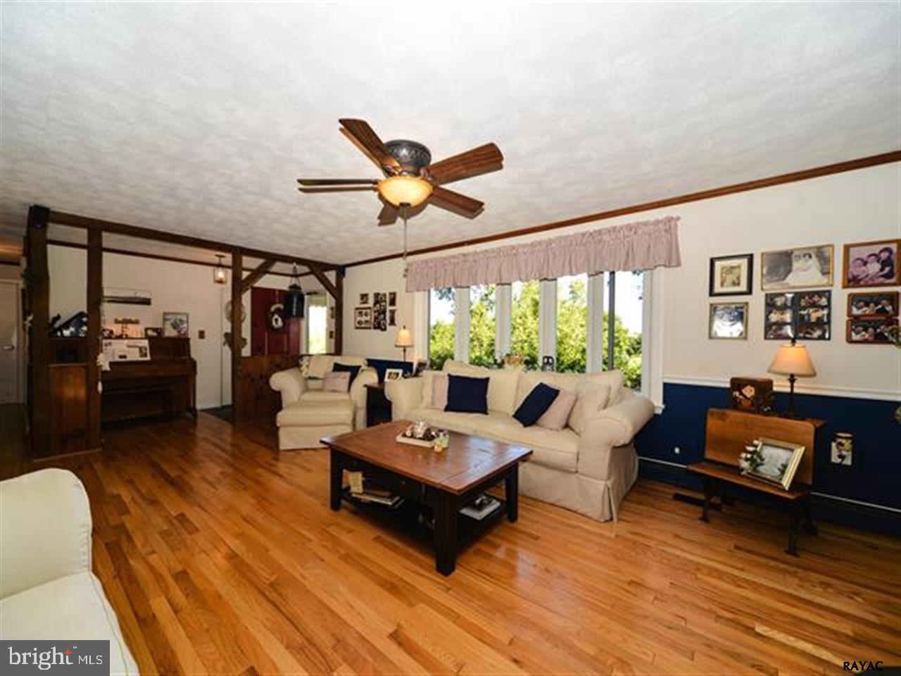106 Reehling Road New Freedom, PA 17349 - Photo 5 of 24 Gallery Image 5