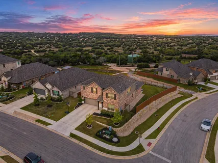 $589,900 | 6700 Cliff Rose Drive, Spicewood, TX 78669