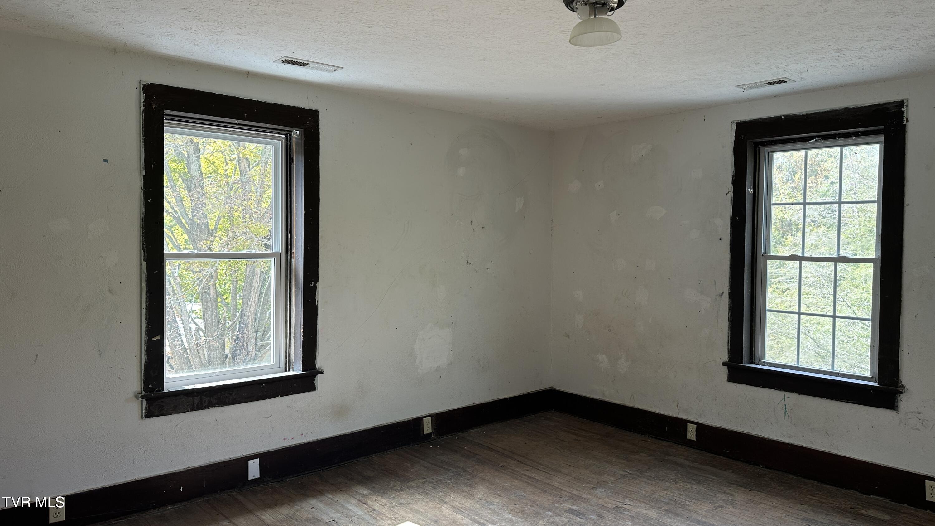 2459 Old State Rte 34 Limestone, TN 37681 - Photo 28 of 71 Old St Rte 34__106