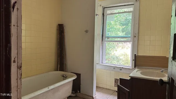 $140,000 | 2459 Old State Rte 34, Limestone, TN 37681